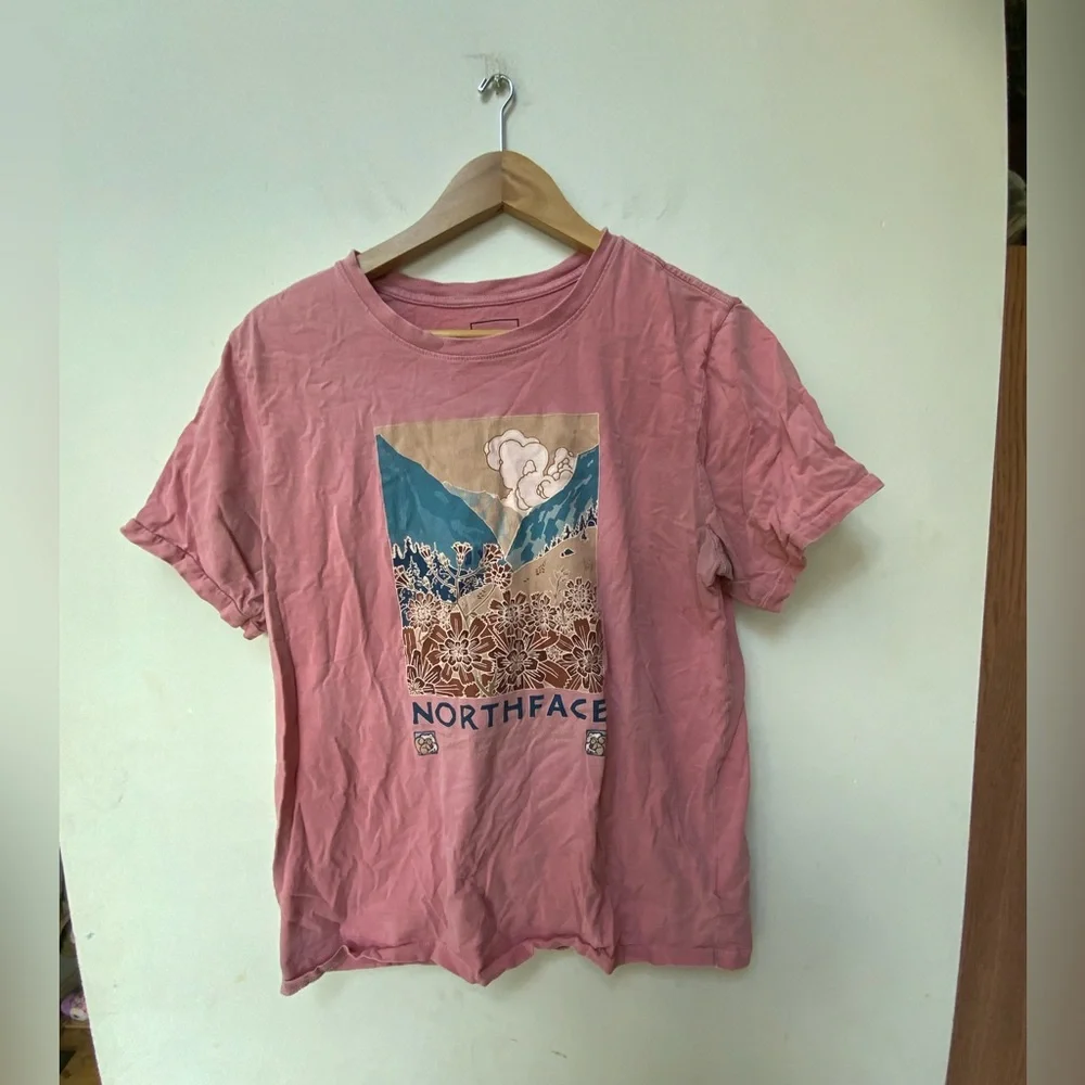 The North Face Tee - Picture 1 of 5
